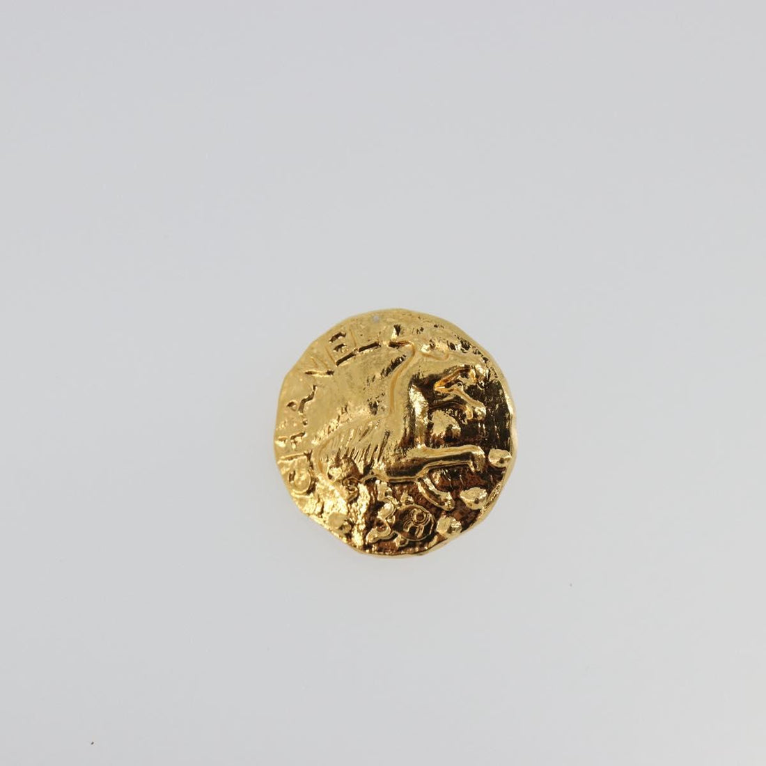 CHANEL Lion Earring Metal Gold Tone CC Auth 198845