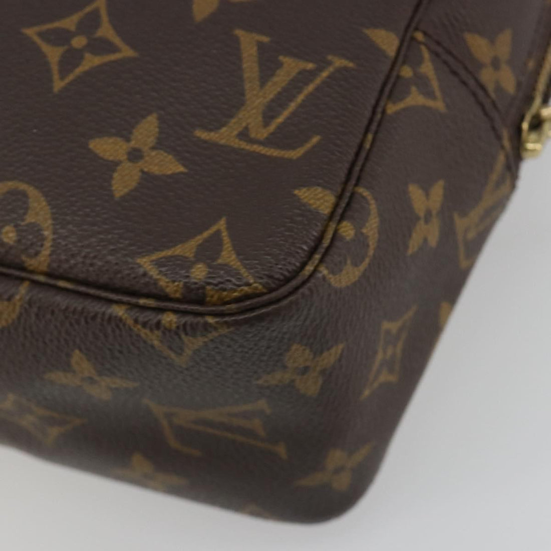 LOUIS VUITTON Monogram Trousse Toilette 28 Clutch Bag M47522 LV Auth 197478A