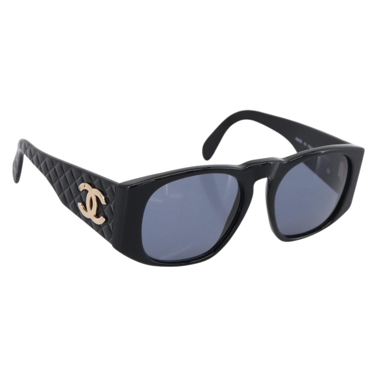 Chanel Matelasse Sunglasses plastic Black CC