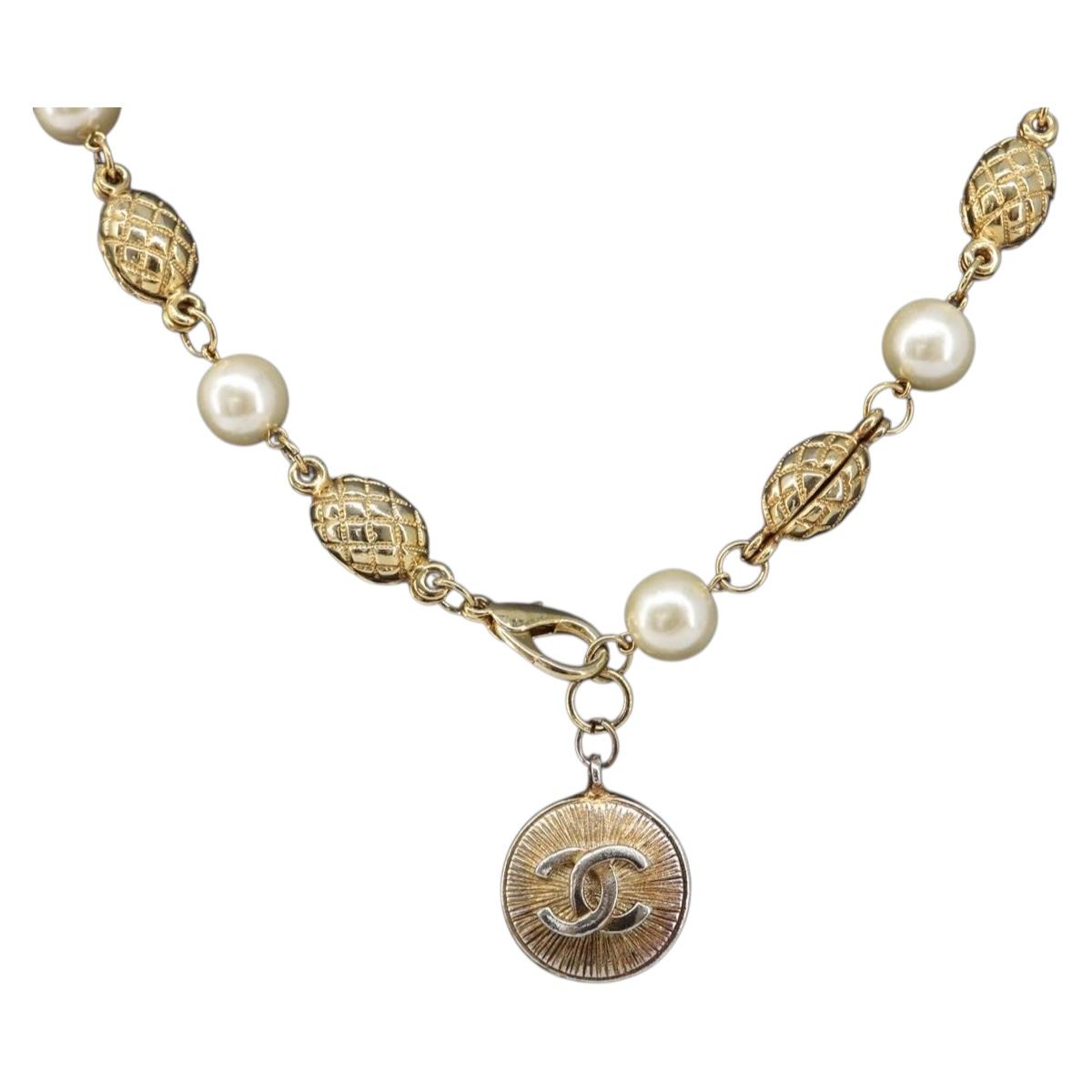 Chanel Pearl Necklace metal Gold White CC